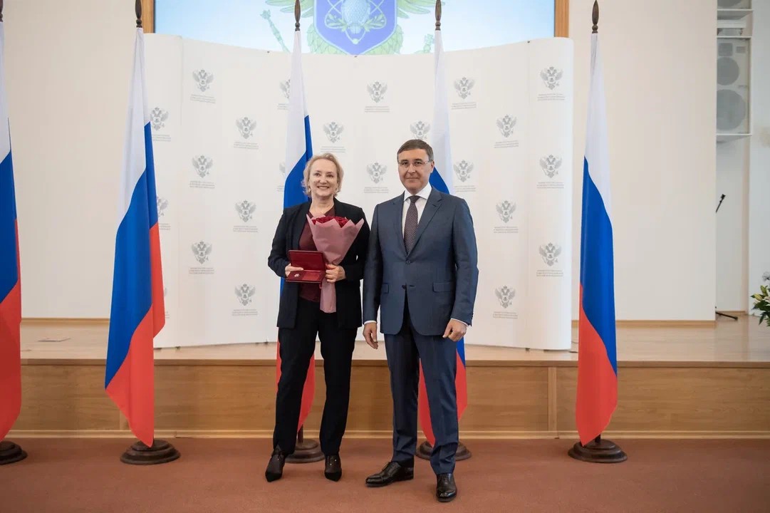 Поздравляем Ольгу Аркадьевну Сулейманову с наградой!